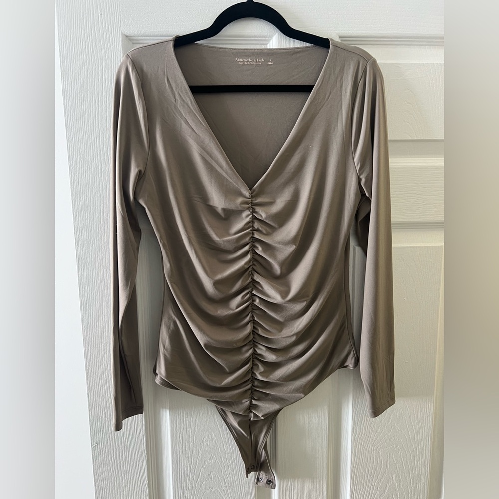 Abercrombie Long Sleeve Bodysuit - Taupe